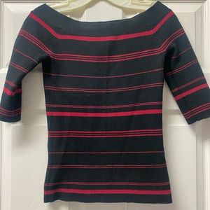 Women’s off the shoulder sweater, M